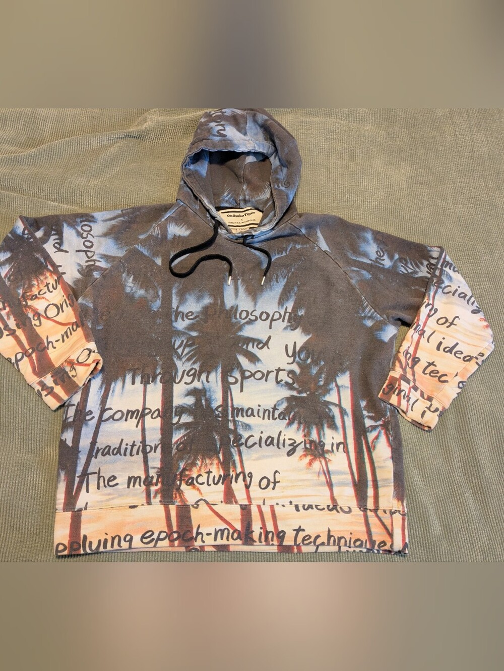 Onitsuka Tiger by Asics Men’s Palm-Print Hoodie Sweater Size Large